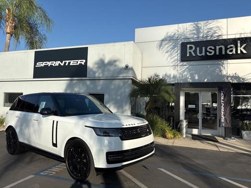 2024 Land Rover Range Rover P530 SE
