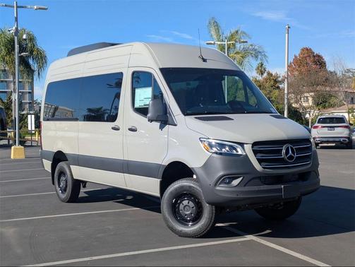 2026 Mercedes-Benz Sprinter 2500 Standard Roof 4-Cyl Diesel HO