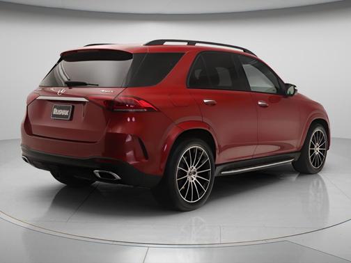 MANUFAKTUR Cardinal Red Metallic 2023 Mercedes-Benz GLE 450 4MATIC