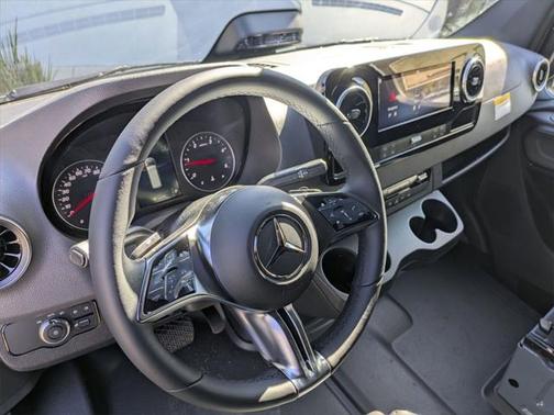 2025 Mercedes-Benz Sprinter 2500 High Roof 4-Cyl Diesel HO
