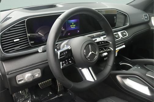 Obsidian Black 2026 Mercedes-Benz GLS 580 Base 4MATIC