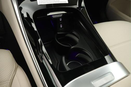 2970 / STARLING B 2026 Mercedes-Benz GLC 300 Base