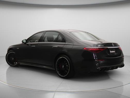 Graphite Gray Metallic 2025 Mercedes-Benz AMG S 63 E Base