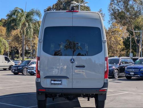 2025 Mercedes-Benz Sprinter 2500 Standard Roof 4-Cyl Diesel HO