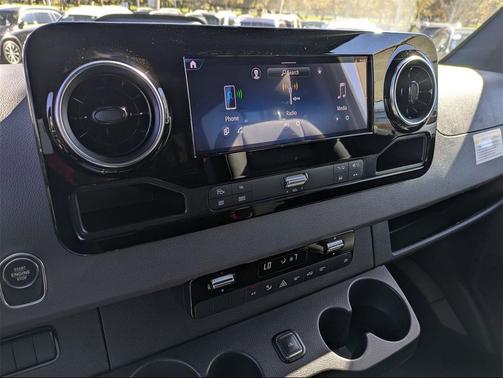 2025 Mercedes-Benz Sprinter 2500 Standard Roof 4-Cyl Diesel HO