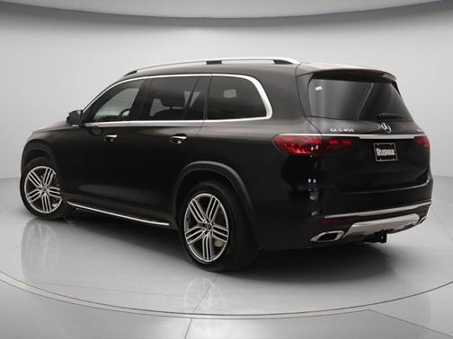 Obsidian Black 2026 Mercedes-Benz GLS 450 4MATIC