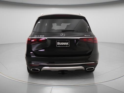 Obsidian Black 2026 Mercedes-Benz GLS 450 4MATIC