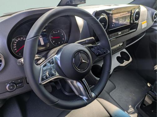 2026 Mercedes-Benz Sprinter 2500 Standard Roof