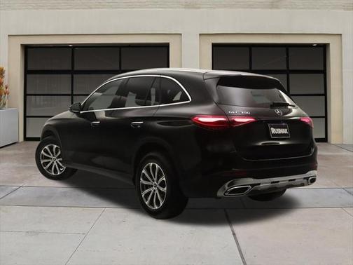 2025 Mercedes-Benz GLC 300 4MATIC