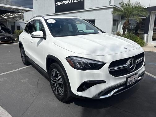Polar White 2026 Mercedes-Benz GLA 250 Base