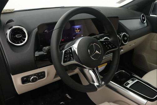 2026 Mercedes-Benz GLA 250 4MATIC