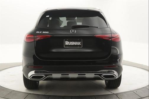 2026 Mercedes-Benz GLC 300 Base