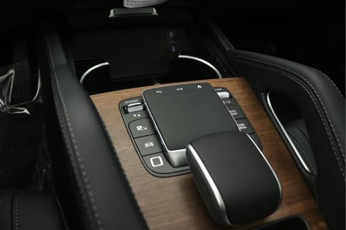 2956 / MANUFAKTUR 2026 Mercedes-Benz GLE 450 4MATIC
