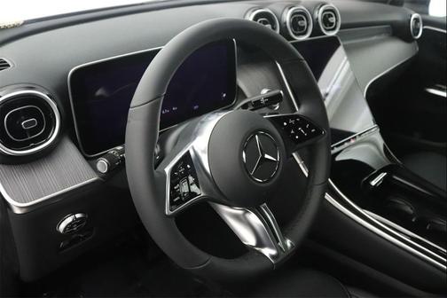 2026 Mercedes-Benz GLC 300 Base