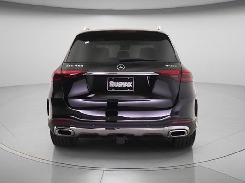 Black 2026 Mercedes-Benz GLE 450 4MATIC