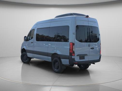 2025 Mercedes-Benz Sprinter 2500 144 WB Standard Roof Passenger