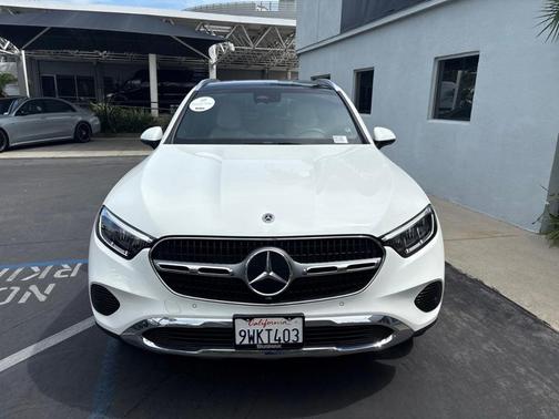 Polar White 2026 Mercedes-Benz GLC 300 Base