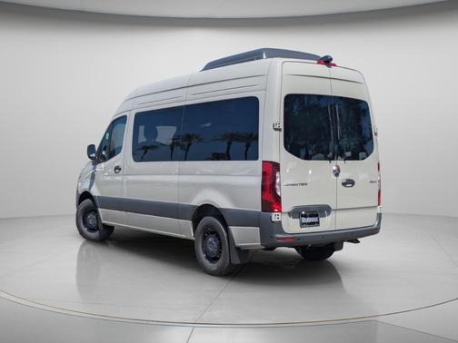 2025 Mercedes-Benz Sprinter 2500 144 WB Standard Roof Passenger