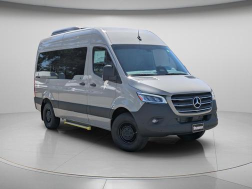 2025 Mercedes-Benz Sprinter 2500 144 WB Standard Roof Passenger
