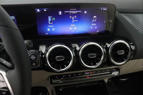 2026 Mercedes-Benz GLA 250 4MATIC