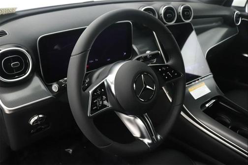 2026 Mercedes-Benz GLC 300 Base