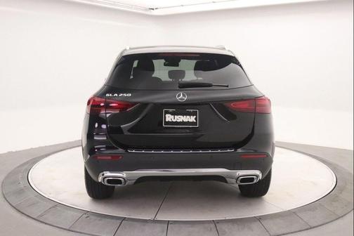 2025 Mercedes-Benz GLA 250 4MATIC