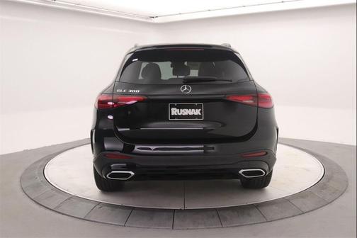 2026 Mercedes-Benz GLC 300 Base