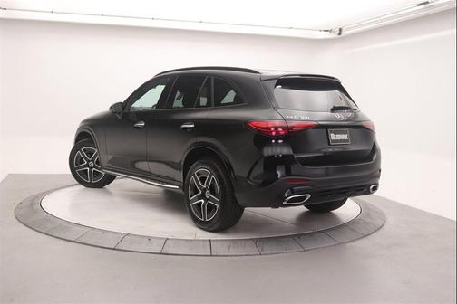 2026 Mercedes-Benz GLC 300 Base