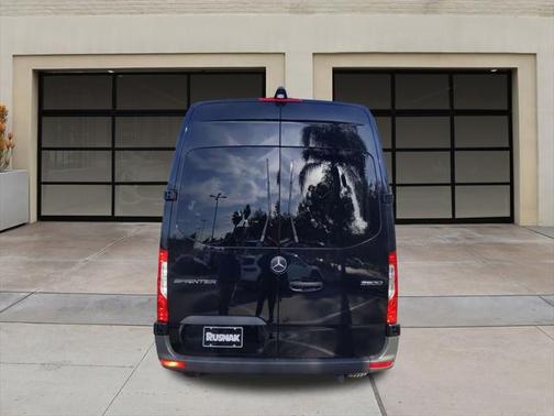 2025 Mercedes-Benz Sprinter 2500 Standard Roof