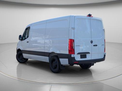 2026 Mercedes-Benz Sprinter 2500 Standard Roof