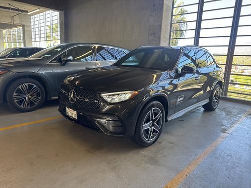 2026 Mercedes-Benz GLC 300 