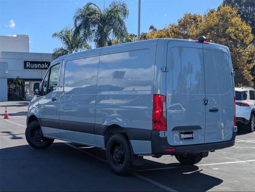 2026 Mercedes-Benz Sprinter 2500 Standard Roof