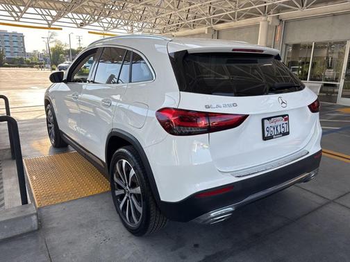 Polar White 2023 Mercedes-Benz GLA 250 Base