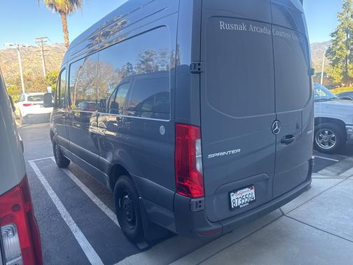 2025 Mercedes-Benz Sprinter 2500 Standard Roof