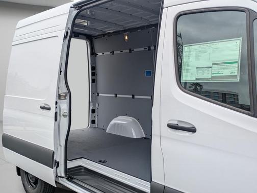 2026 Mercedes-Benz Sprinter 2500 Standard Roof