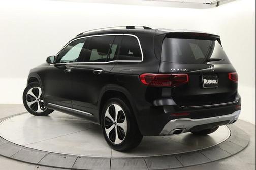 2025 Mercedes-Benz GLB 250 Base