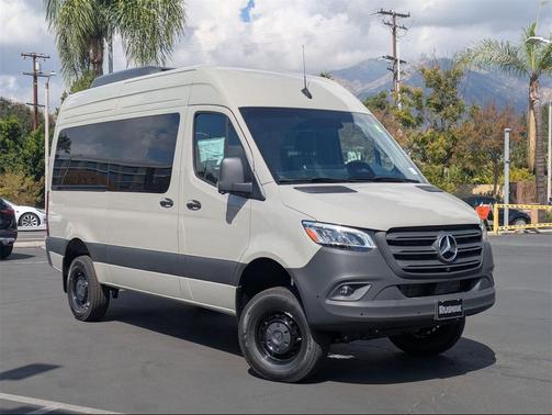 2025 Mercedes-Benz Sprinter 2500 Standard Roof 4-Cyl Diesel HO