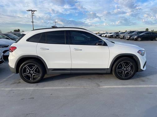 2023 Mercedes-Benz GLA 250 
