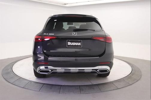 2026 Mercedes-Benz GLC 300 Base