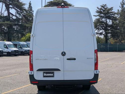 2025 Mercedes-Benz Sprinter 3500 High Roof 4-Cyl Diesel HO