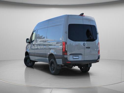 2025 Mercedes-Benz Sprinter 2500 Standard Roof