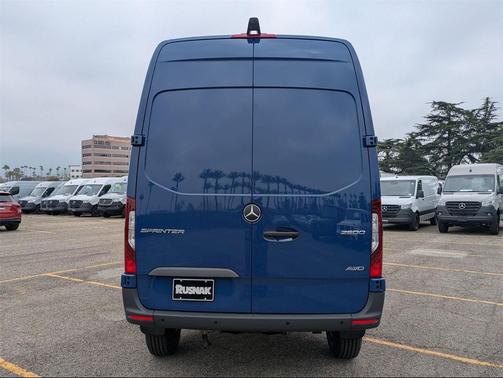 2025 Mercedes-Benz Sprinter 2500 Standard Roof 4-Cyl Diesel HO