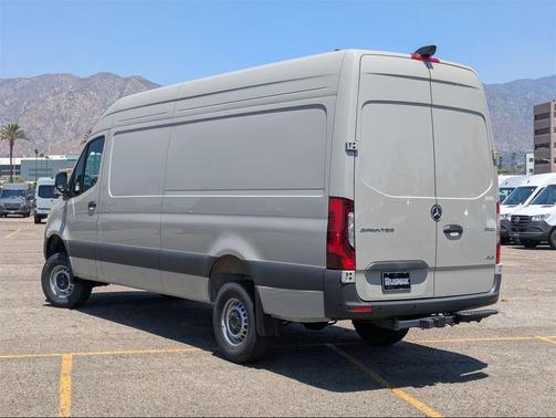 2025 Mercedes-Benz Sprinter 2500 High Roof 4-Cyl Diesel HO