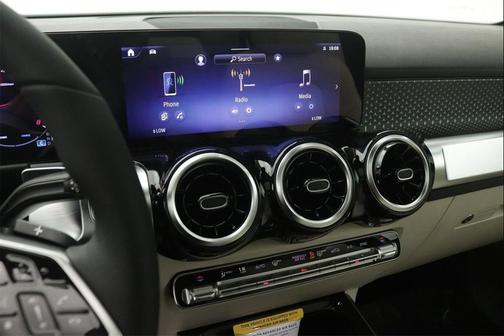 2026 Mercedes-Benz GLB 250 Base