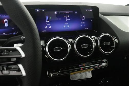 2026 Mercedes-Benz GLA 250 4MATIC