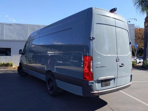 2025 Mercedes-Benz Sprinter 2500 High Roof 4-Cyl Diesel HO