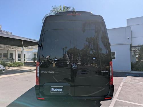 2025 Mercedes-Benz Sprinter 2500 High Roof 4-Cyl Diesel HO Select