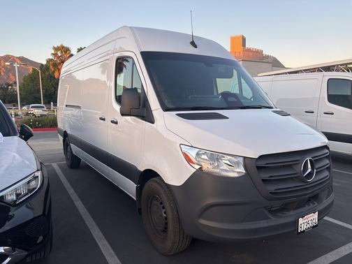 2025 Mercedes-Benz Sprinter 2500 High Roof