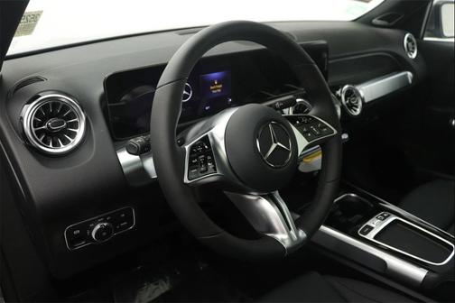2026 Mercedes-Benz GLB 250 Base