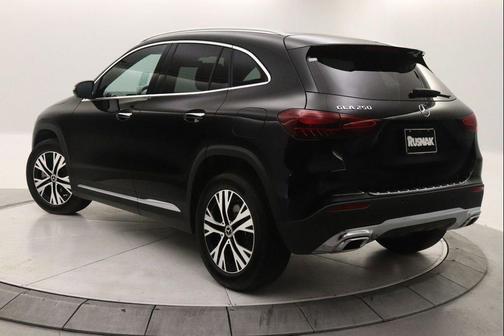 2025 Mercedes-Benz GLA 250 4MATIC